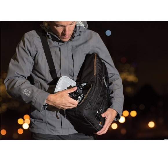 Lowepro Slingshot Edge 150AW camera bag black - Picture 4 of 16